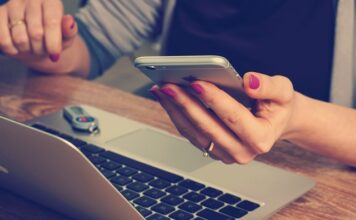 Dlaczego telefon ładuje się bardzo długo?