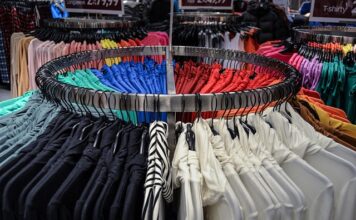 Dlaczego nie warto kupować iPhone?