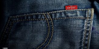 Jak się czyta Levi's?
