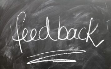 Jak rozmawiać z pasażerem na motocyklu?