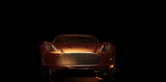 Ile kosztuje Aston Martin DBS?